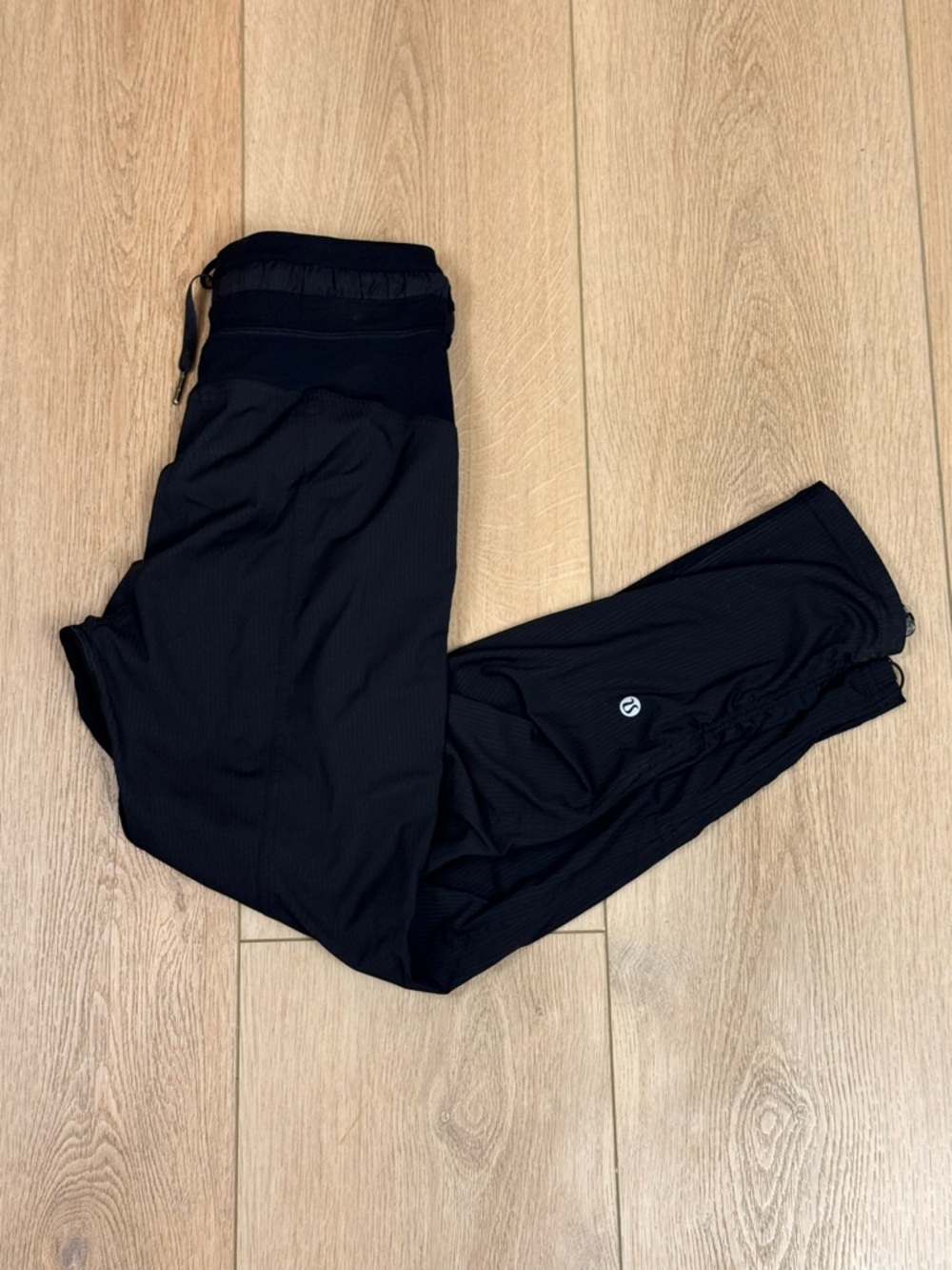Lululemon Dance Studio Crop Pants Size 2 Black Mid Rise Cinch Hem